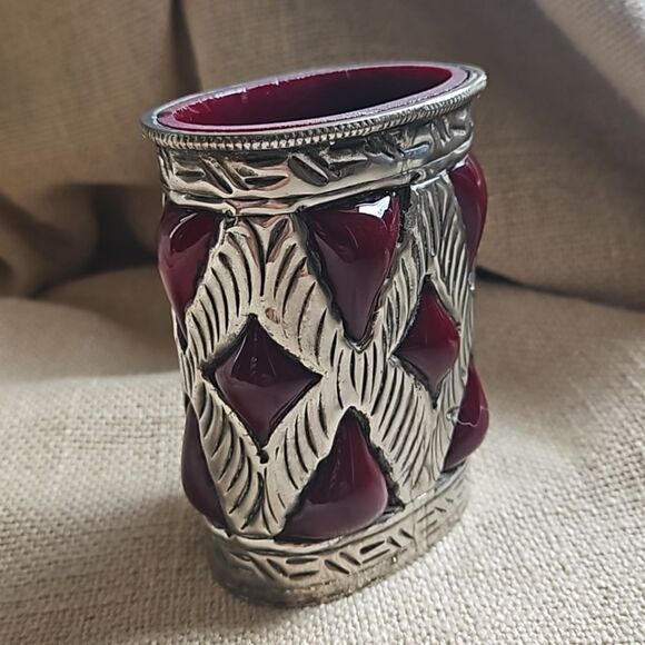 Small Red Glass Vase Encased in Silver Metal - oval - Picture 4 of 10